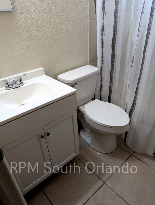 Building Photo - Spacious 4-Bedroom Home for Rent in Orlando!