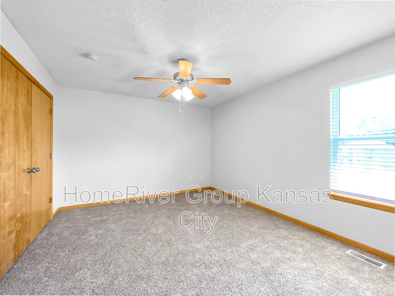Building Photo - 6357 Blue Ridge Blvd