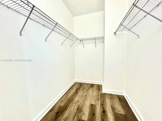 Building Photo - 3354 W 100th Terrace