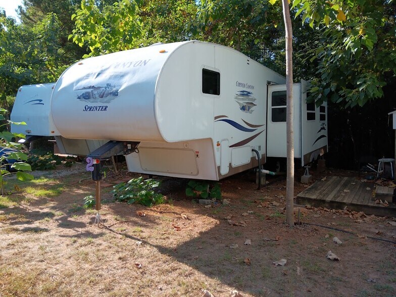 Building Photo - 379 Co Rd 3425