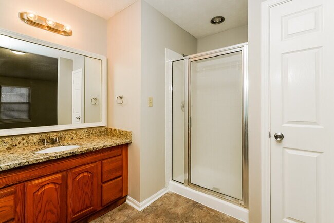 Building Photo - 2815 Sunnyfield Ct