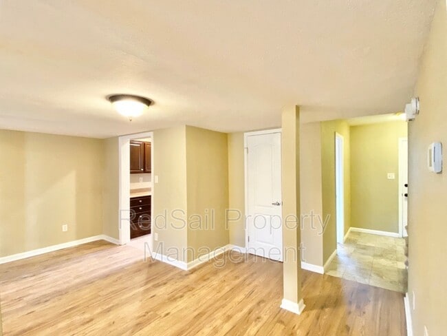 Building Photo - 3145 Reese Dr