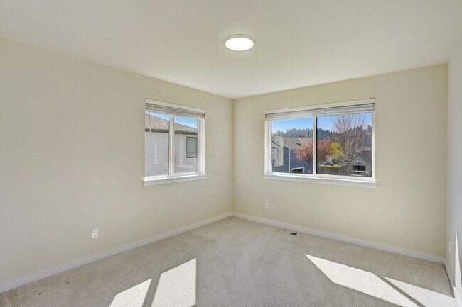 Building Photo - 124 Homer Ave SW