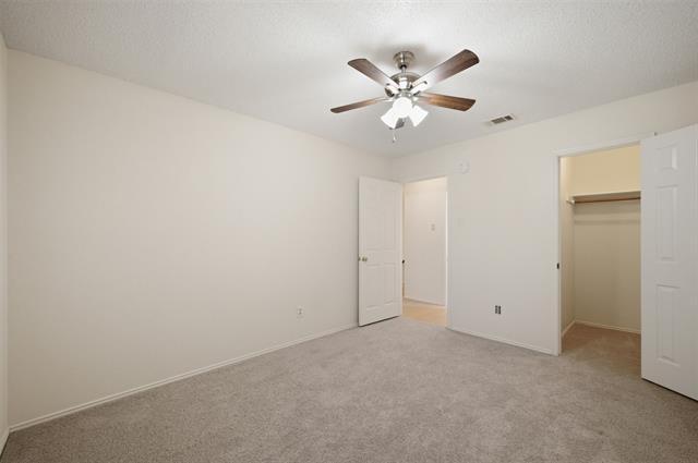 Building Photo - 5406 Blue Cove Dr