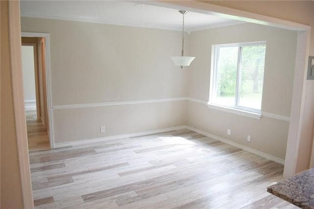 Building Photo - 6041 Walnut Dr