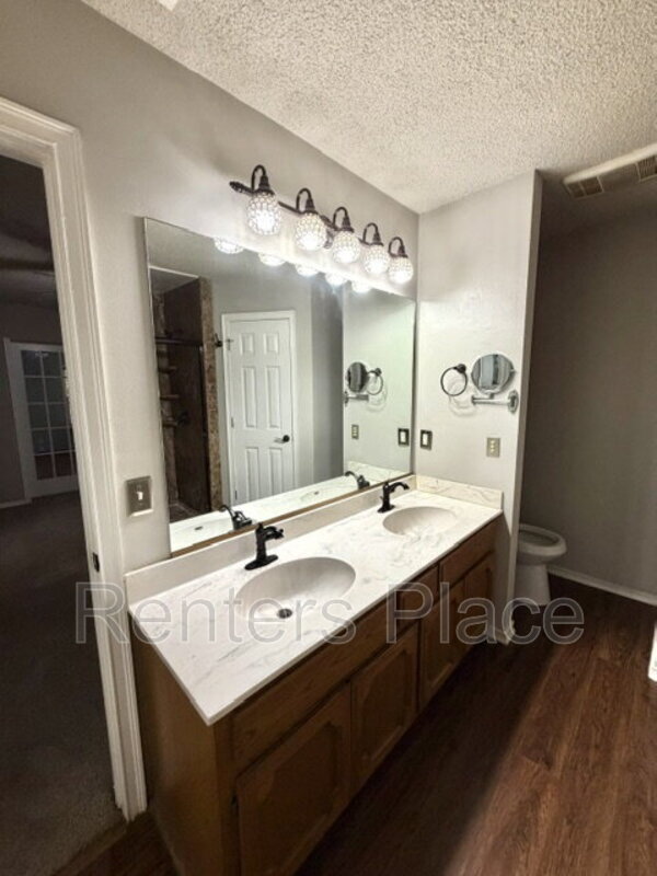 Building Photo - 14148 S Poplar Pl
