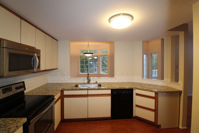 Building Photo - Alamo, Beautiful 1 bedroom 1 bath plus lof...