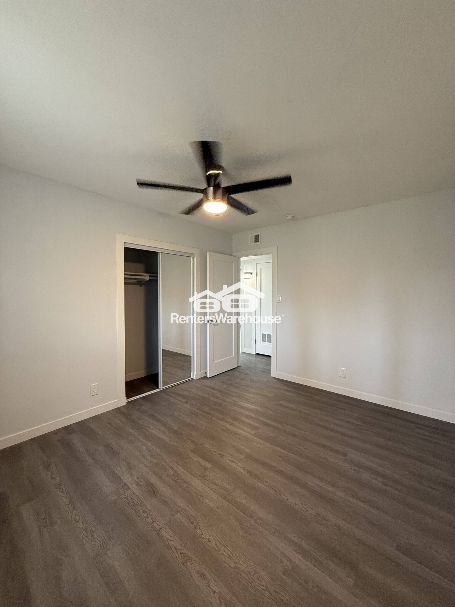 Building Photo - 1930 E Missouri Ave