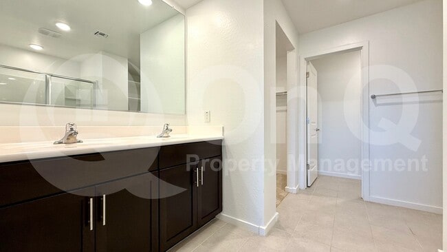 Building Photo - 40414 W Sunland Dr