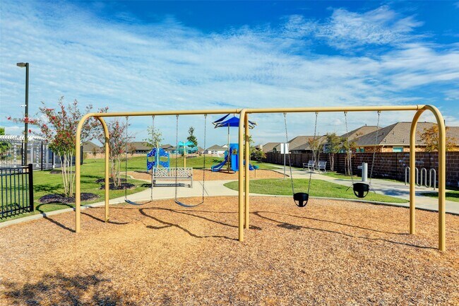 Building Photo - 13309 Emerald Mallard Dr