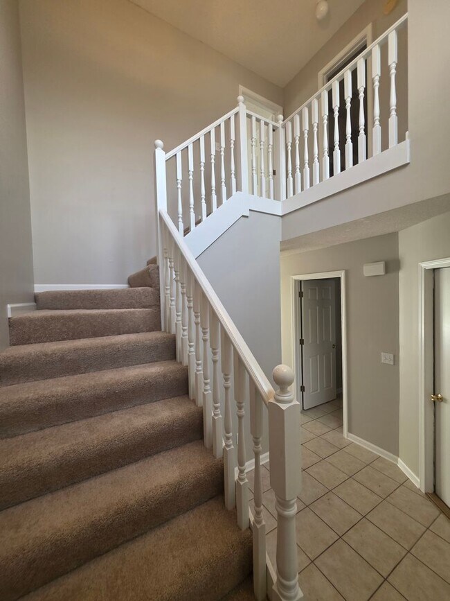 Building Photo - 147 S Spring View Dr