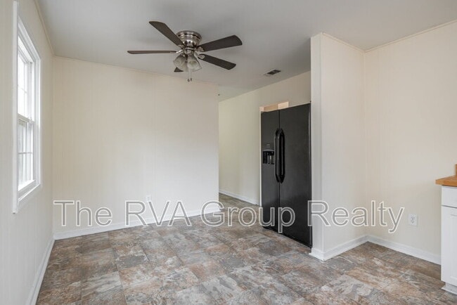 Building Photo - 8907 Huntingcreek Terrace