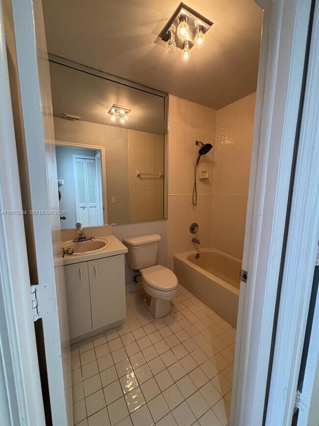 Building Photo - 6272 SW 139th Ave