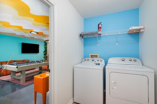 Building Photo - 1136 9th Square