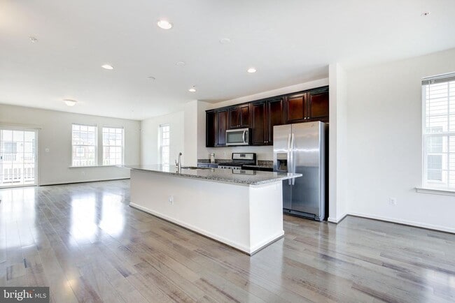 Building Photo - 7928 Quidditch Ln