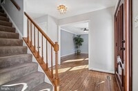 Building Photo - 4623 University Dr