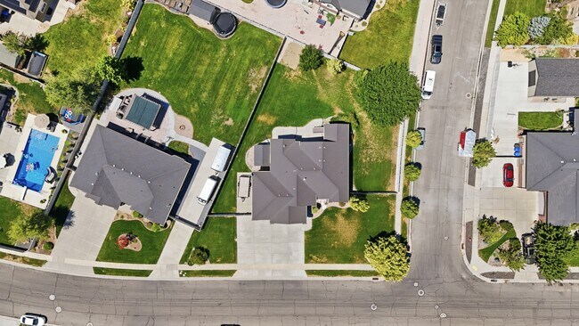 Building Photo - 3087 N 1075 W