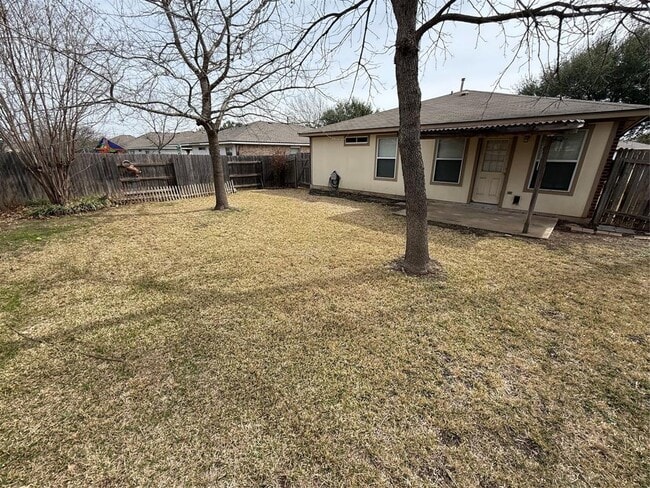 Building Photo - 317 McCarthur Dr