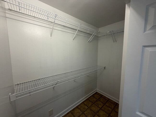 Building Photo - 2 Bedroom 2 Bath Brick rental home in Western Alamance county Fenced Yard 30x40 Garage custom Kit...