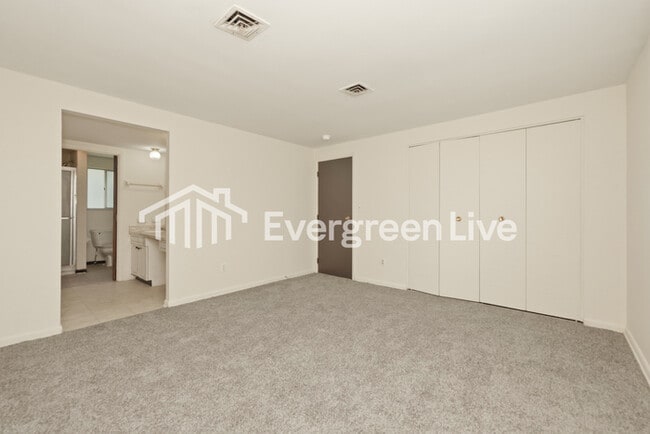 Building Photo - 4431 Procuniar Dr