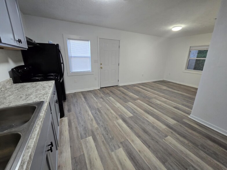 Building Photo - 334a Myer Ave