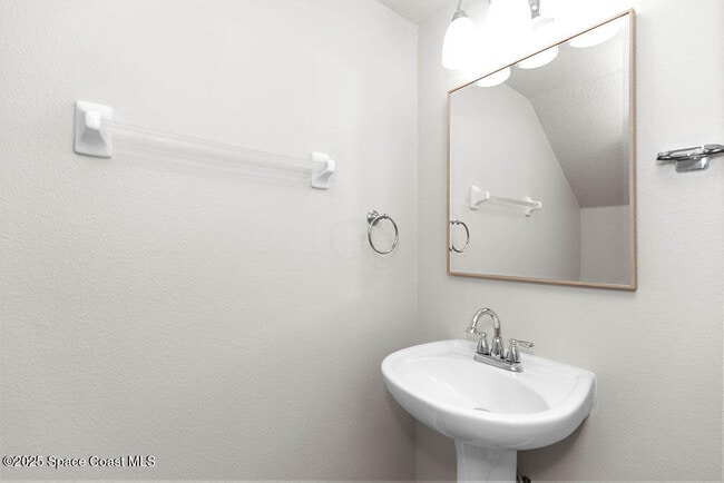 Building Photo - 1342 Hampton Park Ln