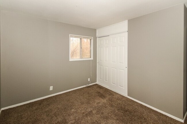 Building Photo - Adorable 3 Bedroom, 1 Bath Home in Eagleda...