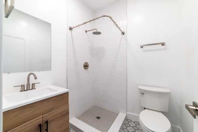 Building Photo - 6128 Orange St