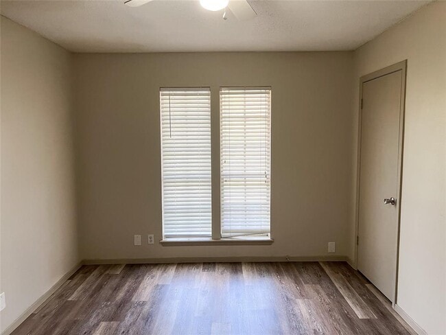 Building Photo - 7206 Creekside Dr