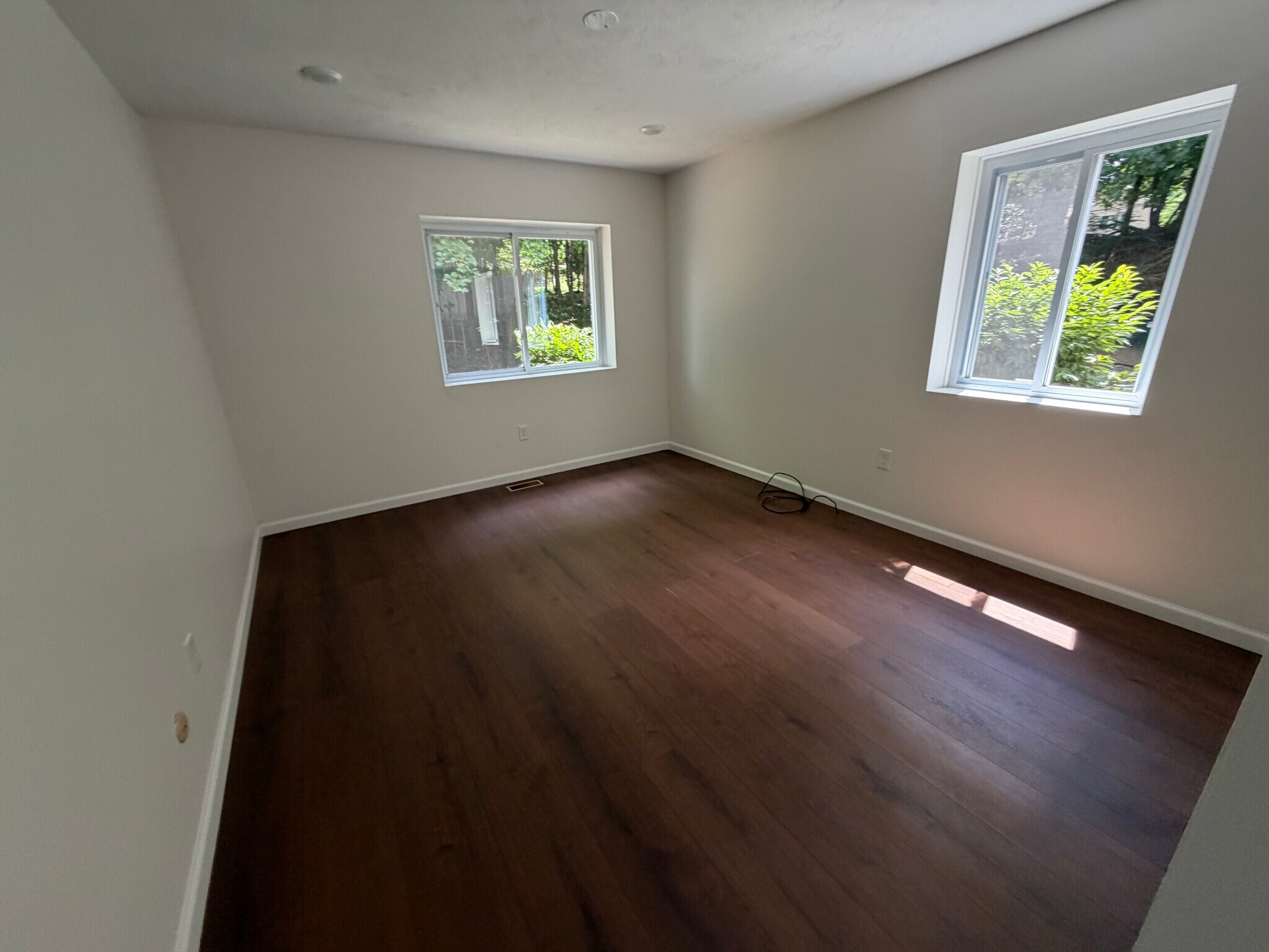 Building Photo - 47 Bayberry Dr