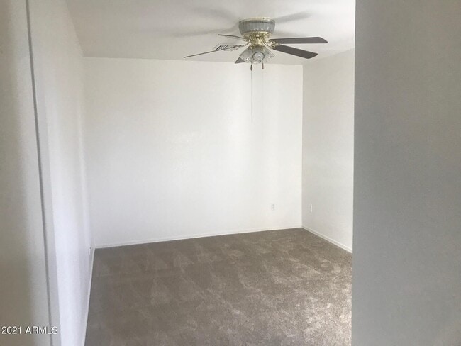 Building Photo - 1033 S San Vincente Ct
