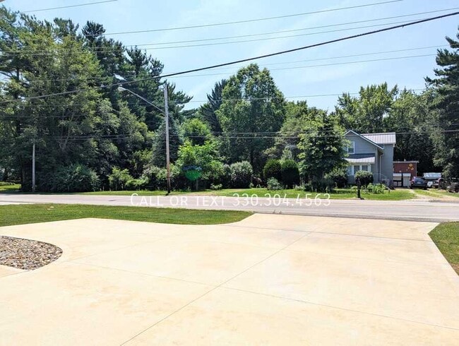 Building Photo - 2038 E Smithville Western Rd