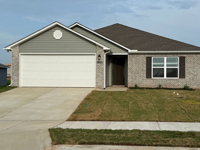 Primary Photo - Charming 3-Bed, 2-Bath Home with Open Floo...