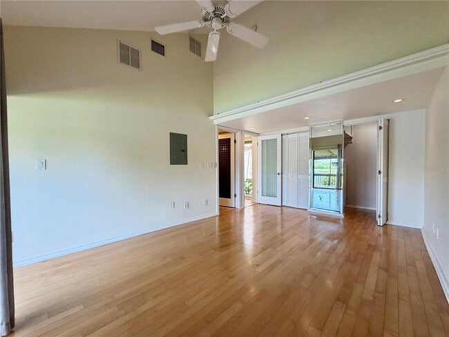 Building Photo - 1320 Pelican Creek Crossing