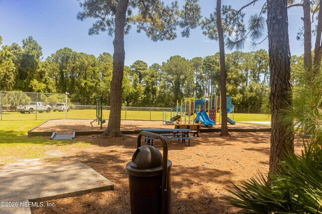 Building Photo - 1714 Ashmore Green Dr