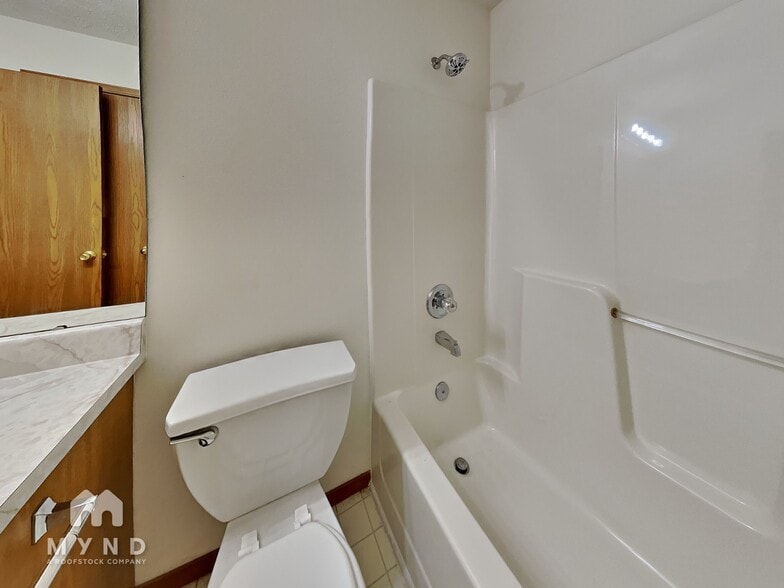 Building Photo - 1721 Windmill Way