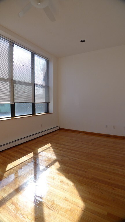 Building Photo - 60 Gibson St
