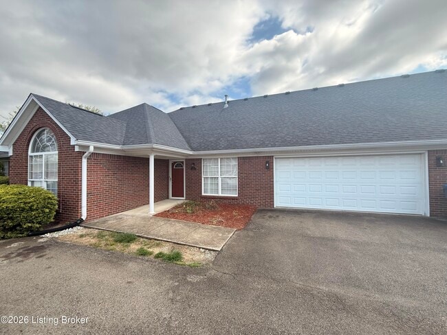 Building Photo - 405 Fledge Dr