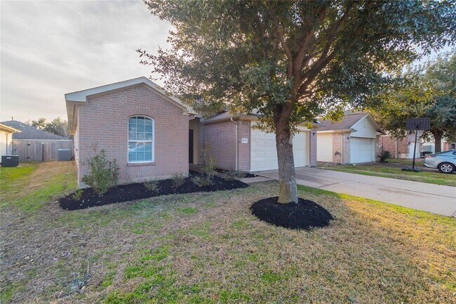 Building Photo - 19643 Summerlin Dr