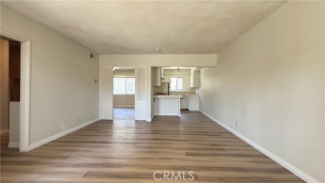 Building Photo - 924 S Arden Pl