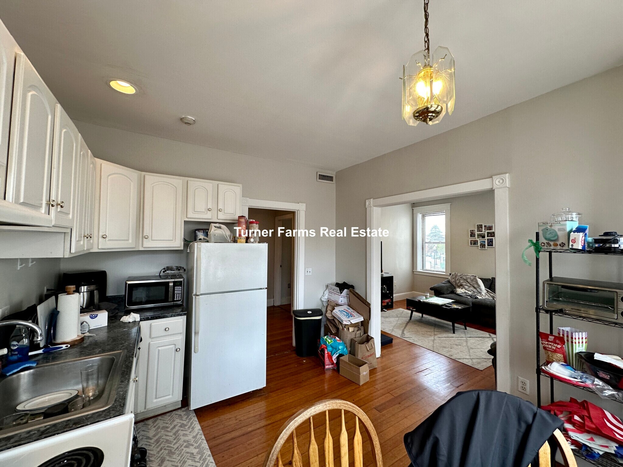 Building Photo - 146 Smith St