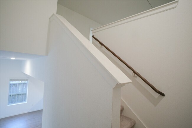 Building Photo - 3210 Spanish Oak Ln