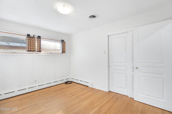 Building Photo - 188 Hackett Blvd