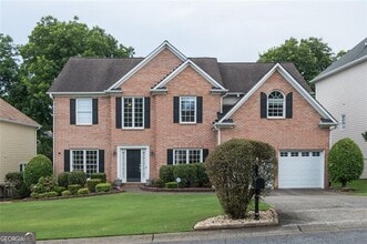 Building Photo - 2404 Gablewood Dr NE