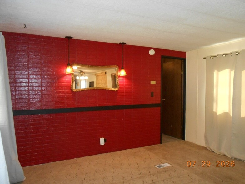 Building Photo - 27901 Norris Rd