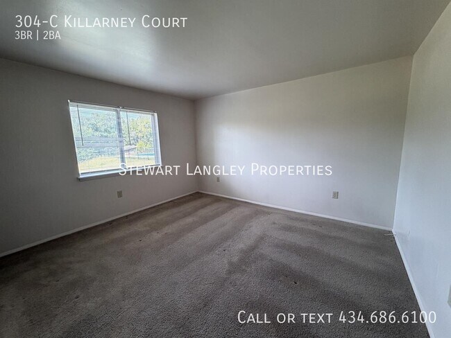 Building Photo - 304-C Killarney Court-