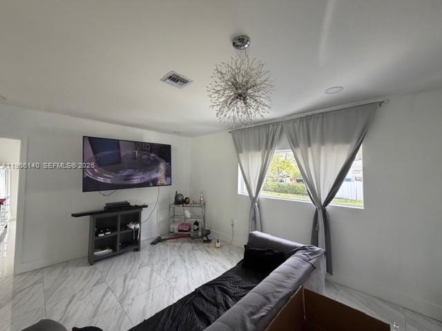 Building Photo - 311 SW 44th Ave