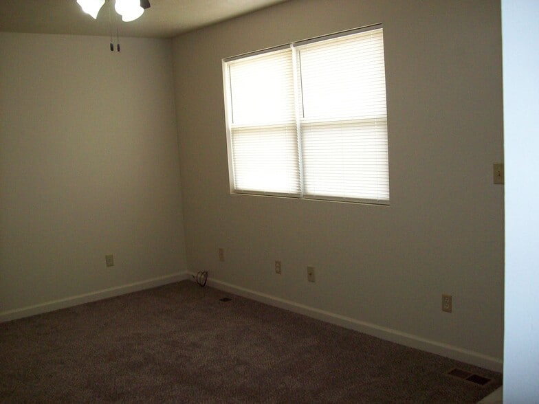 Building Photo - 1119 24th St