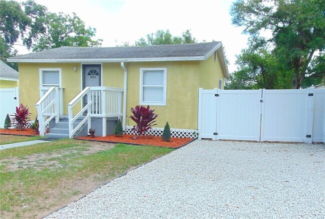 Primary Photo - 4214 E Palifox St