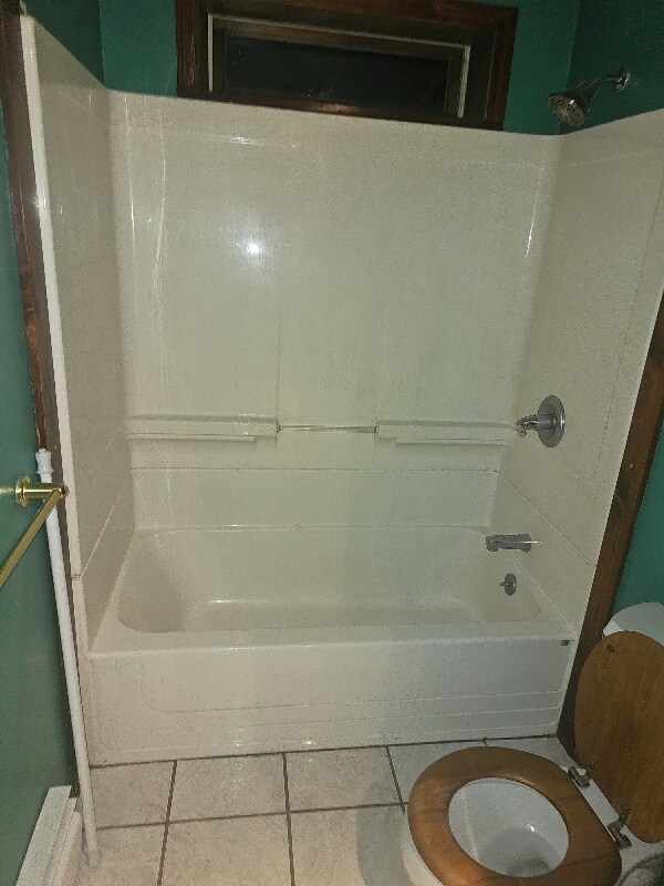 Building Photo - 19 Lloyd Dr